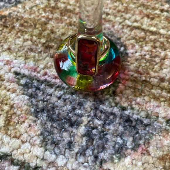 Red rectangular ring. - Picture 3 of 6